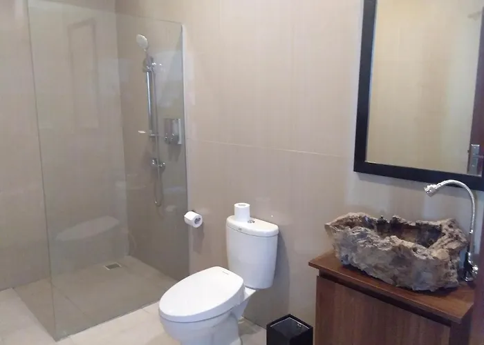Atres Sari Hotel